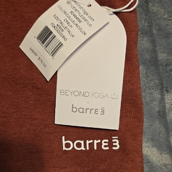 Beyond Yoga Rust Crop Top - Picture 2 of 5